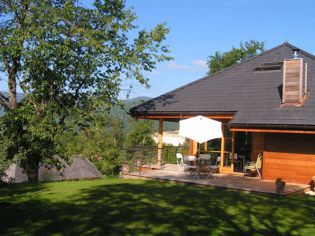 Les Perrelles Bed & Breakfast Bellecombe-en-Beauges Екстериор снимка